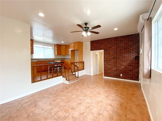 Photo - 11125 Freer Ave