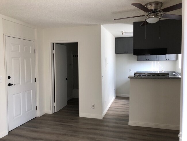 Building Photo - 5526 Carlton Way Unit 203 Rental