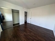 Photo - 3552 Whiteside St