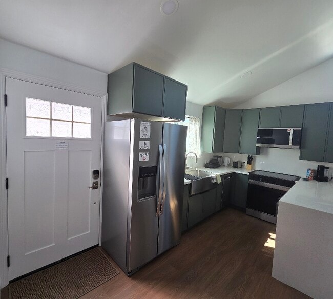 Photo - 6611 Winnetka Ave