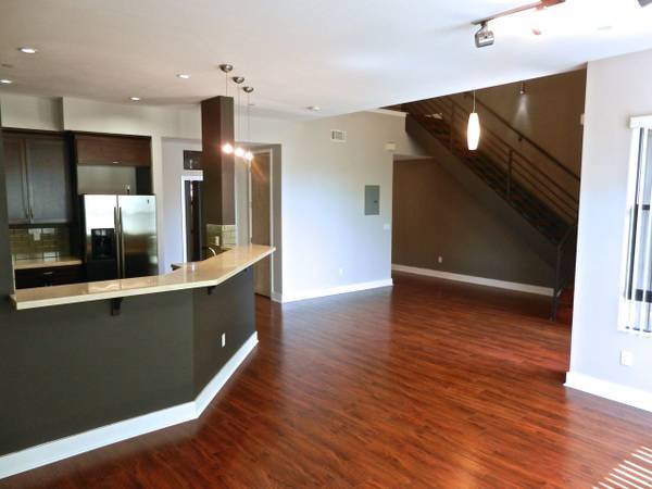 Photo - 395 E 4th St Unit 49