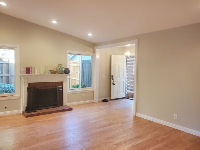 Photo - 6695 Indianbroom Ct