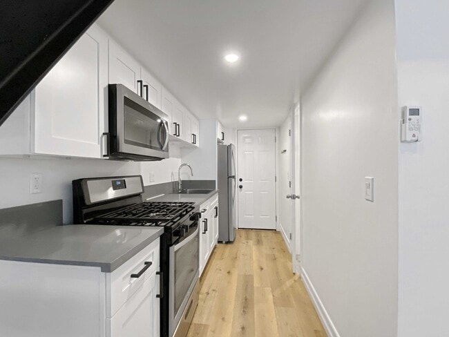 Photo - 3009 Vancouver Ave