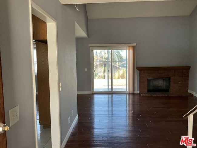 Photo - 11429 Mt Baxter St