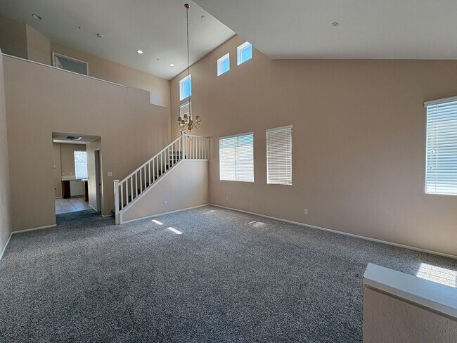 Photo - 4 Bed, 2.5 Bath in Riverside!