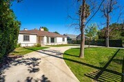 Photo - Single-story 3+3 in Woodland Hills w/appli... House