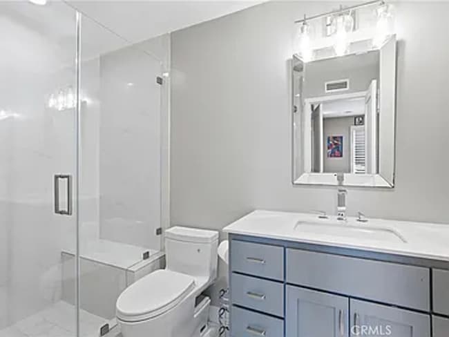 Photo - Newly Renovated 2BD Condo in Gated Community Now Available!