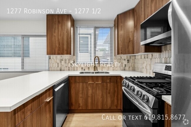 Building Photo - 1277 Robinson Ave Unit 1277 1/2 Rental