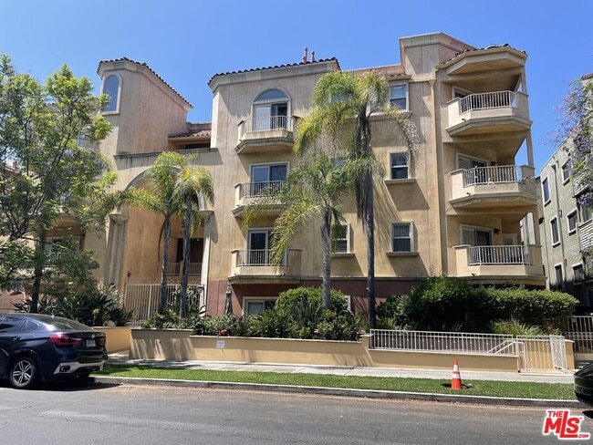 Building Photo - 1511 Camden Ave Unit 104