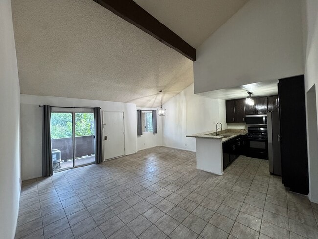Photo - 14839 Sherman Way Unit 6