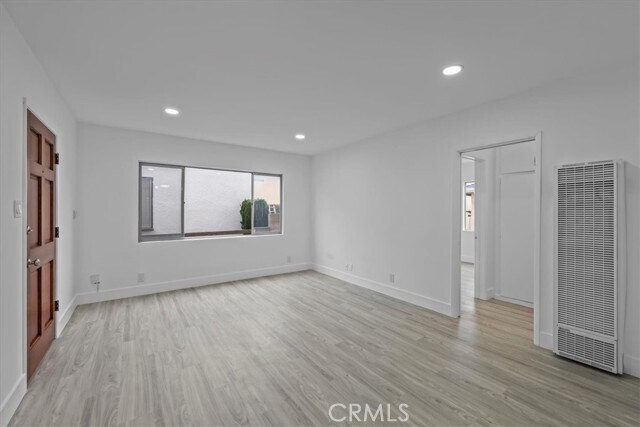 Photo - 853 W 23rd St