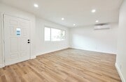 Photo - 232 W 3rd St