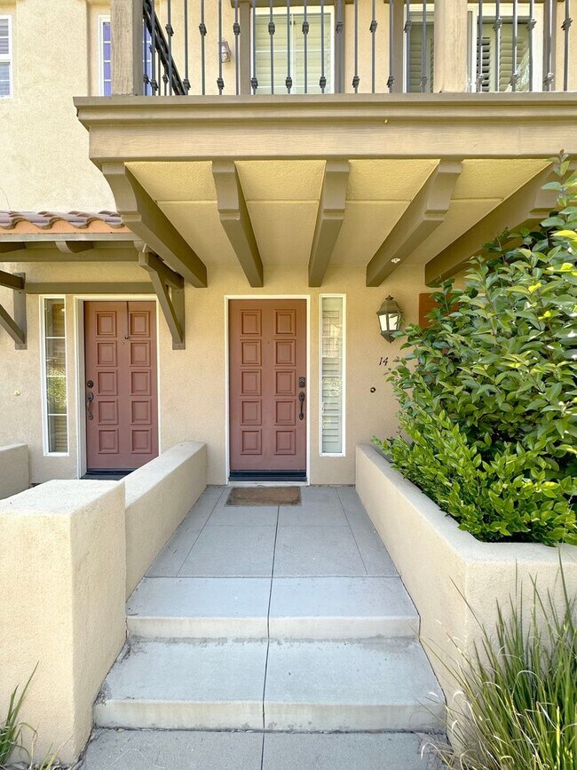Photo - 2 BEDROOM 2.5 BATHROOM WITH LOFT HOME IN HIGHLY DESIRED BERKSHIRE TRACK