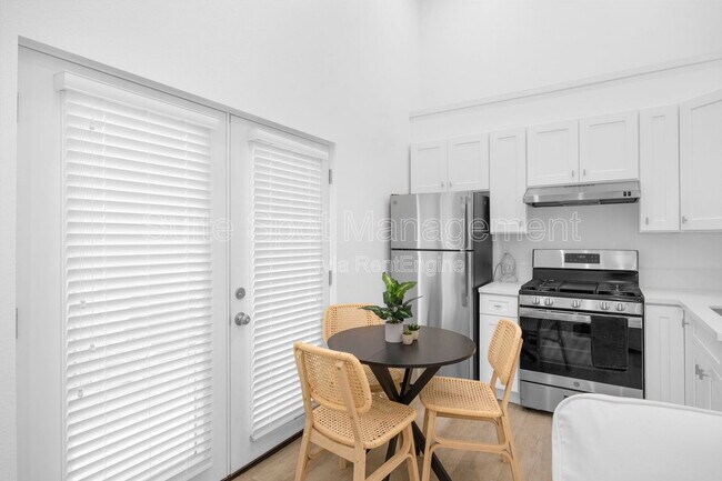 Photo - 308 N Catalina Ave