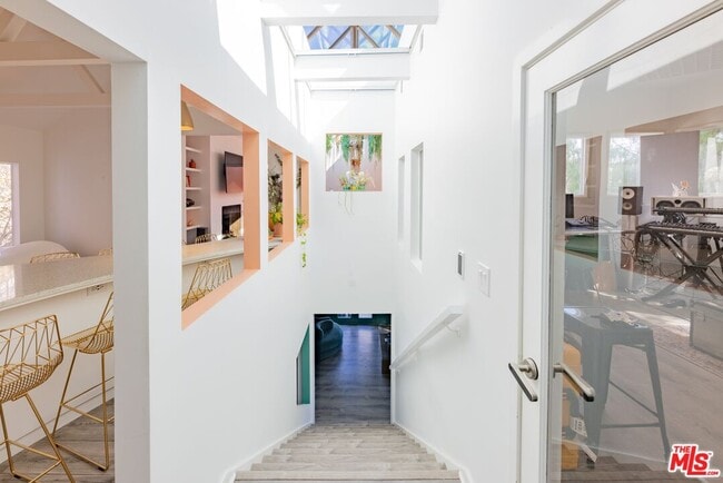 Photo - 6835 Pacific View Dr