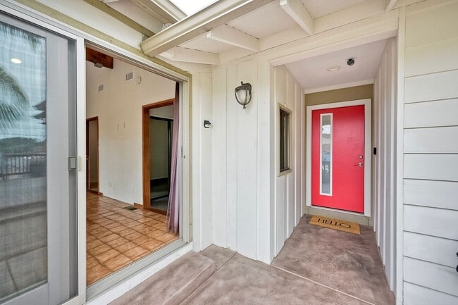 Photo - 1855 Magdalene Way