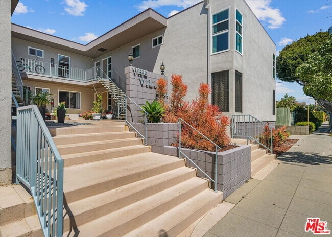 Building Photo - 2101 California Ave Unit 2 Rental