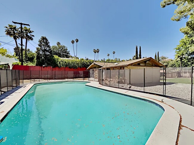 Photo - 22239 Flanco Rd