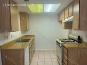 Photo - 1628 Cactus Dr Unit B