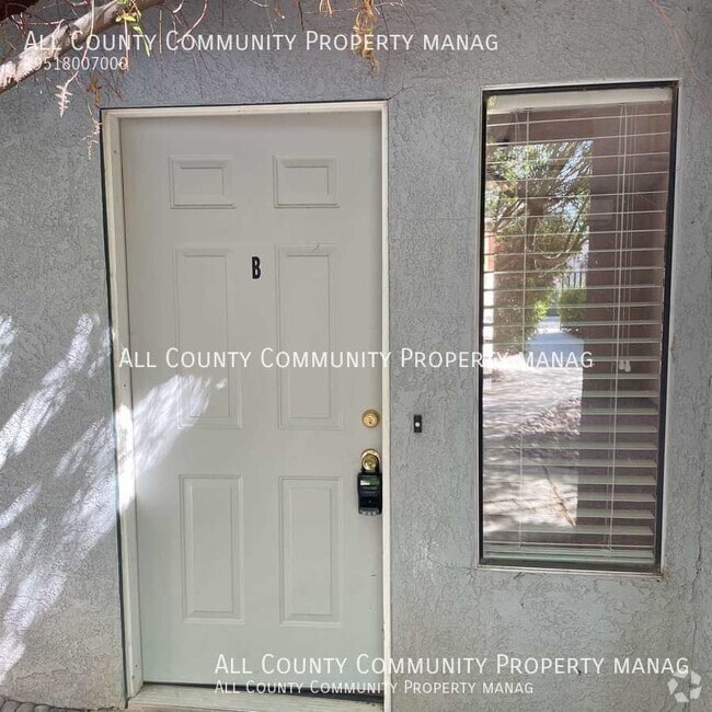 Building Photo - 73856 Sunnyvale Dr Unit B Rental