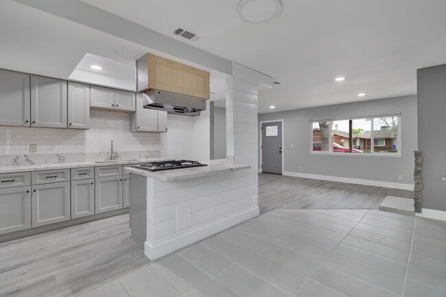 Photo - Moh116 Unit #2