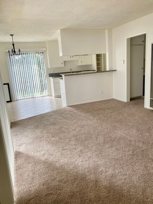 Floor Plan - Unit Nº4 with Balcony