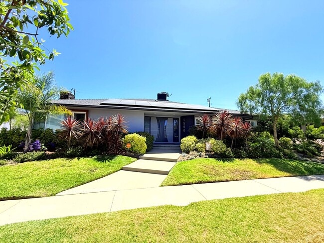 Photo - 5500 Shenandoah Ave
