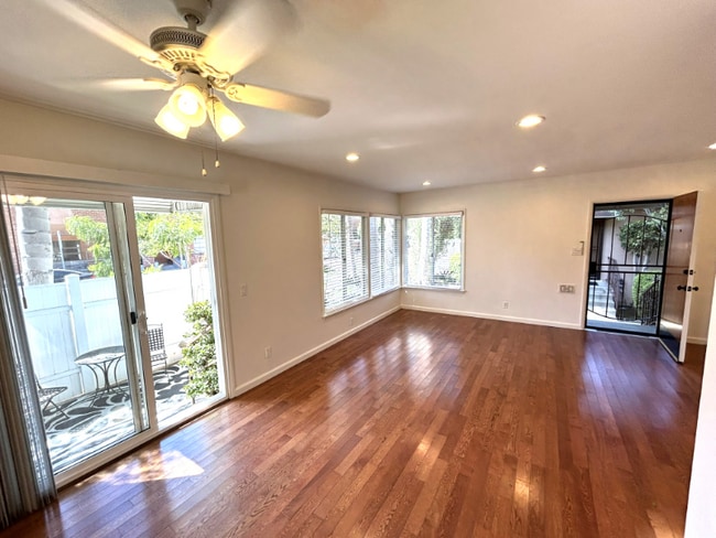 Photo - 2226 S Carmelina Ave Unit 2226