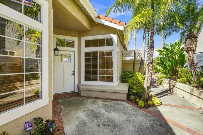 Photo - 1086 Almeria Ct