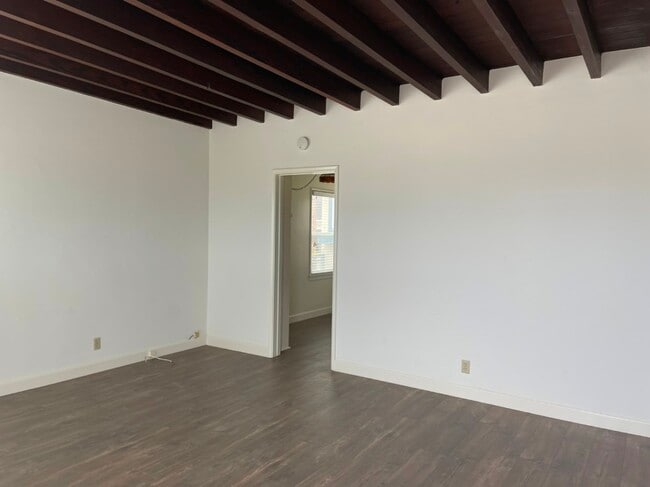 Photo - 219 30th St Unit Half