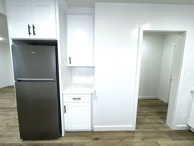 Photo - 4024-28 Lincoln Unit 4028