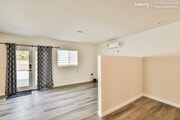 Photo - 11858 Beatrice St