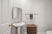Photo - 49 Sconset Ln