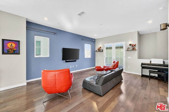 Photo - 5933 W Luna Park