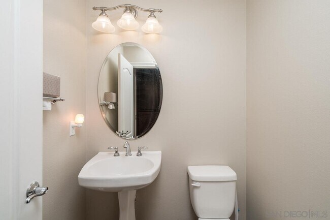 Photo - Beautifully maintained town home in the sought after community of Ravenna at 4S Ranch!