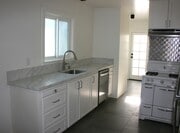 Newly updated kitchen - 3004 Del Monte Dr