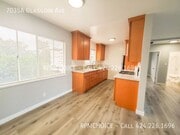 Photo - 7035A Glasgow Ave