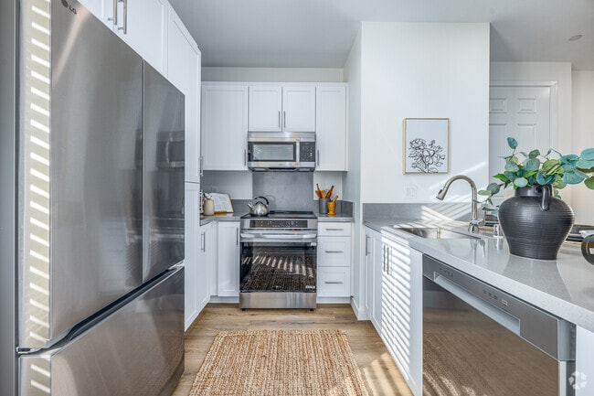 2BR, 2BA - 748SF - Kitchen - Aroyal Plus - Aspan Square Homes