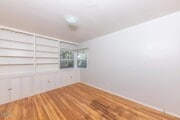 Photo - 20450 Schoolcraft St House