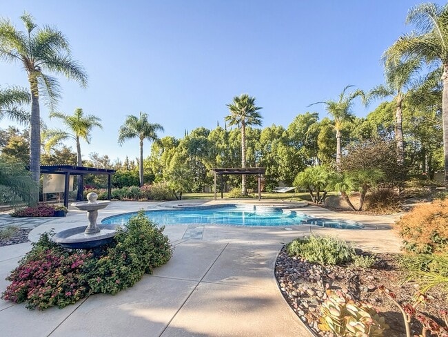 Photo - 14212 Sandhill Rd
