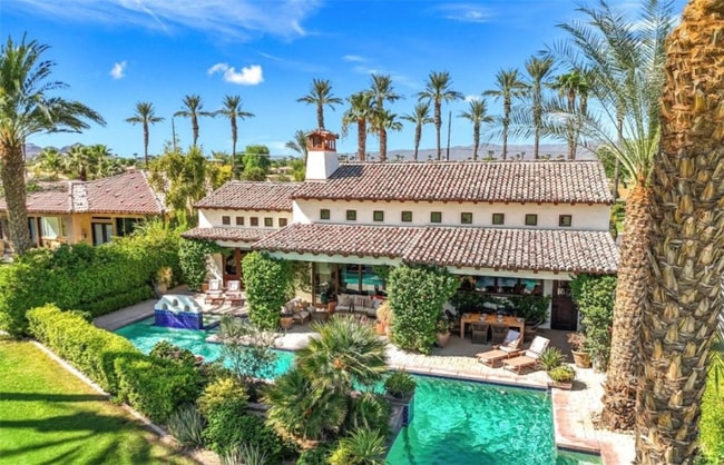 Photo - 56145 Village Dr