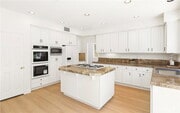 Photo - 2 Heatherwood