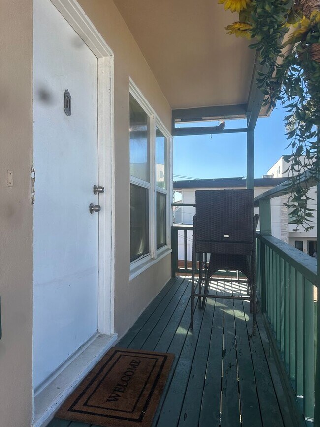 Photo - 731-33.5 Beryl St Unit 733