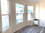 Photo - 158 E 35th St