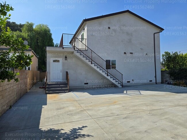 Newly constructed 3 bedroom/ 2 bathroom - Newly constructed 3 bedroom/ 2 bathroom House