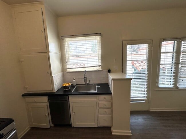Vintage Spanish Mediterranean Villa 1+1 - ... - Vintage Spanish Mediterranean Villa 1+1 - ... Apartment Unit 1108 Brent