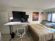 Photo - 562 N Grand St