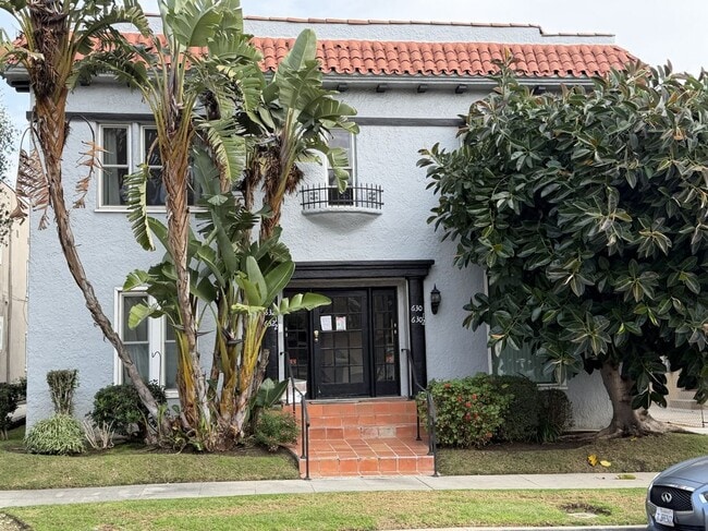 Building Photo - 630 1/2 North Spaulding Avenue