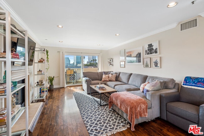 Photo - 1246 Armacost Ave Unit 305
