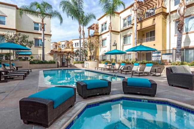 Photo - Sofi at Topanga Canyon